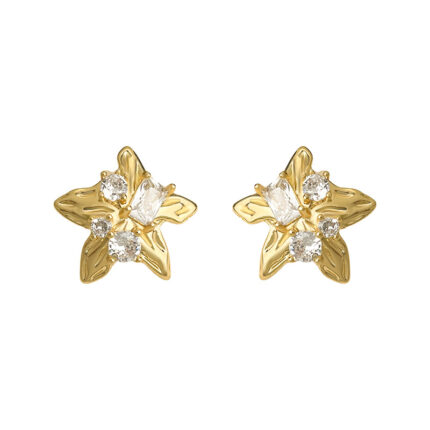 Designer-made earrings featuring 18K gold-plated starfish and zirconia, set in 925 silver. A stylish and luxurious piece with a marine-inspired design  perfect for women.