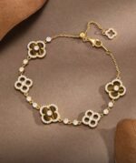 Tiger's eye stone four-leaf clover bracelet light luxury niche exquisite high-end sense diamond five-flower hand ornament silver women's model - Image 2