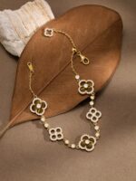 Tiger's eye stone four-leaf clover bracelet light luxury niche exquisite high-end sense diamond five-flower hand ornament silver women's model - Image 3