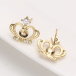 Copper-plated 18K gold crown zirconia pearl earrings with S925 silver posts and open backs - Image 4