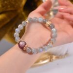 Natural gray moonlight catalpa ledonite mica fashion design bracelet - Image 5
