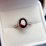 Red Phantom Natural Purple Garnet Ring - Red-Purple, S925 Silver Suitable for Daily & Party Occasions - Image 4