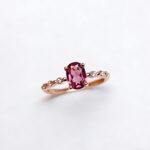 Light Luxury Oval Natural Garnet Ring with Rose Gold Setting
