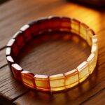Vintage Light Luxury Gradient Natural Amber Rainbow Bracelet - Image 3
