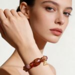 Vintage Light Luxury Gradient Natural Amber Rainbow Bracelet - Image 2